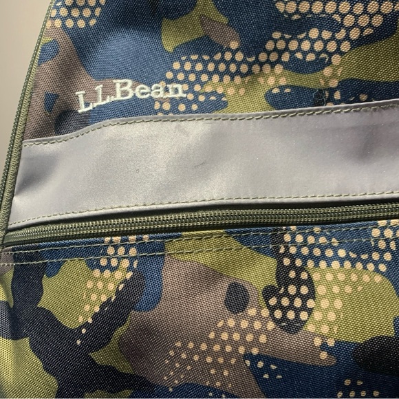 LL Bean Backpack Green Camo 4 Sections Waist Buckle Good Condition - Picture 2 of 10